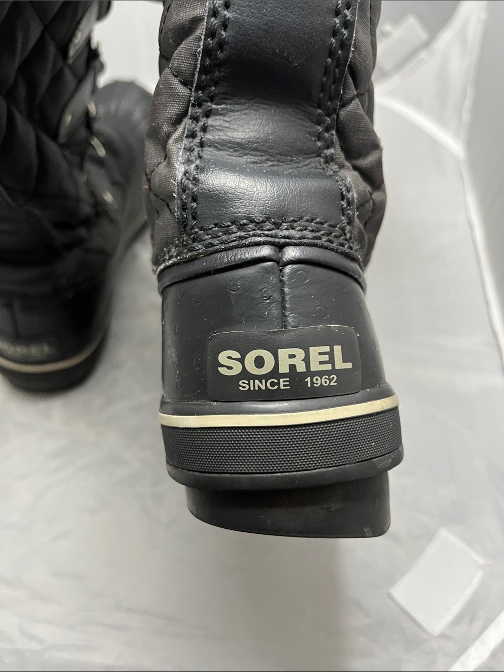 Sorel Tofino Black Quilted Lace-Up Winter Boots - Size 6.5 - Picture 8 of 16